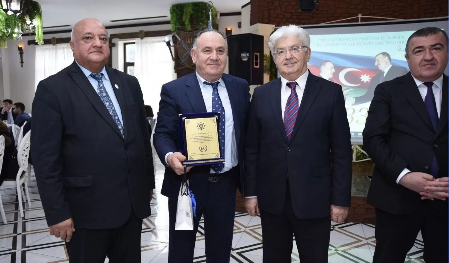 Diaqnoz Tibb Mərkəzinin Baş Həkimi Ələddin Cabbarov mükafata layiq görülüb